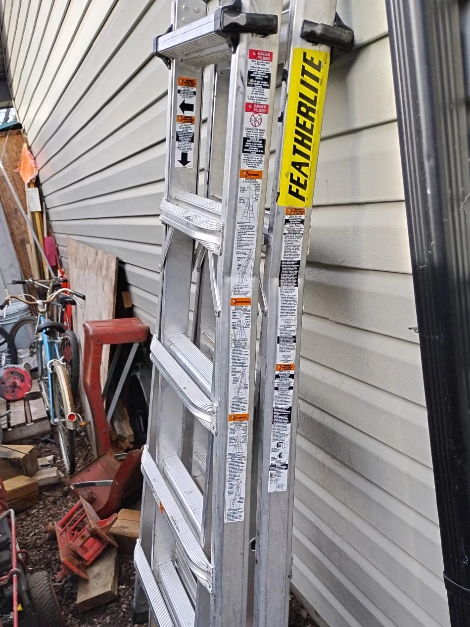 Featherlite Aluminum Ladder