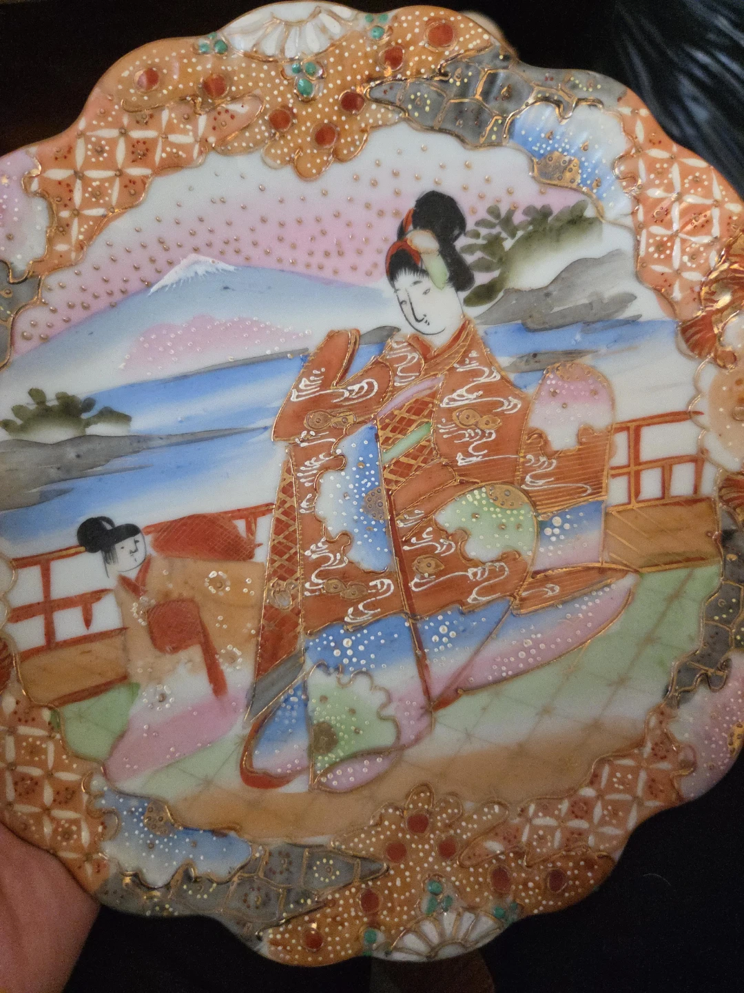 Decorative Ceramic Plate with Japanese Scene