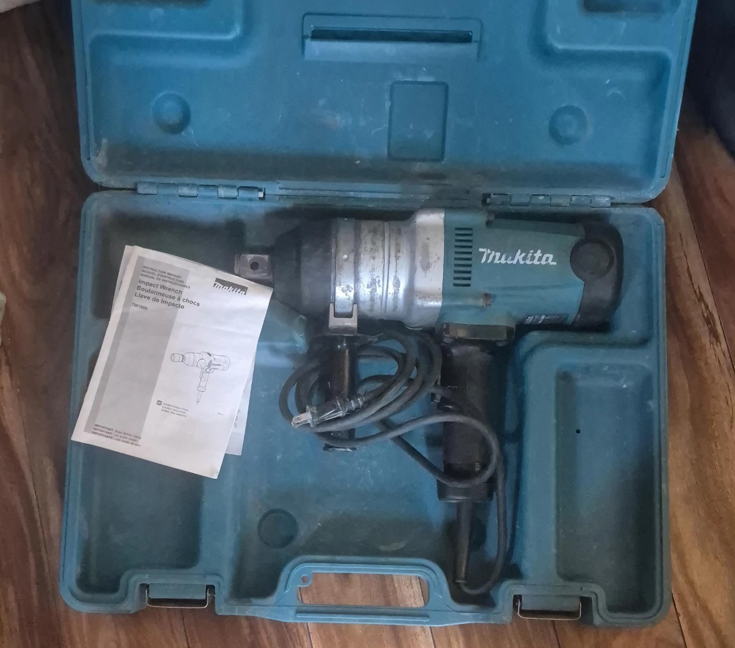 Makita TW1000 Impact Wrench