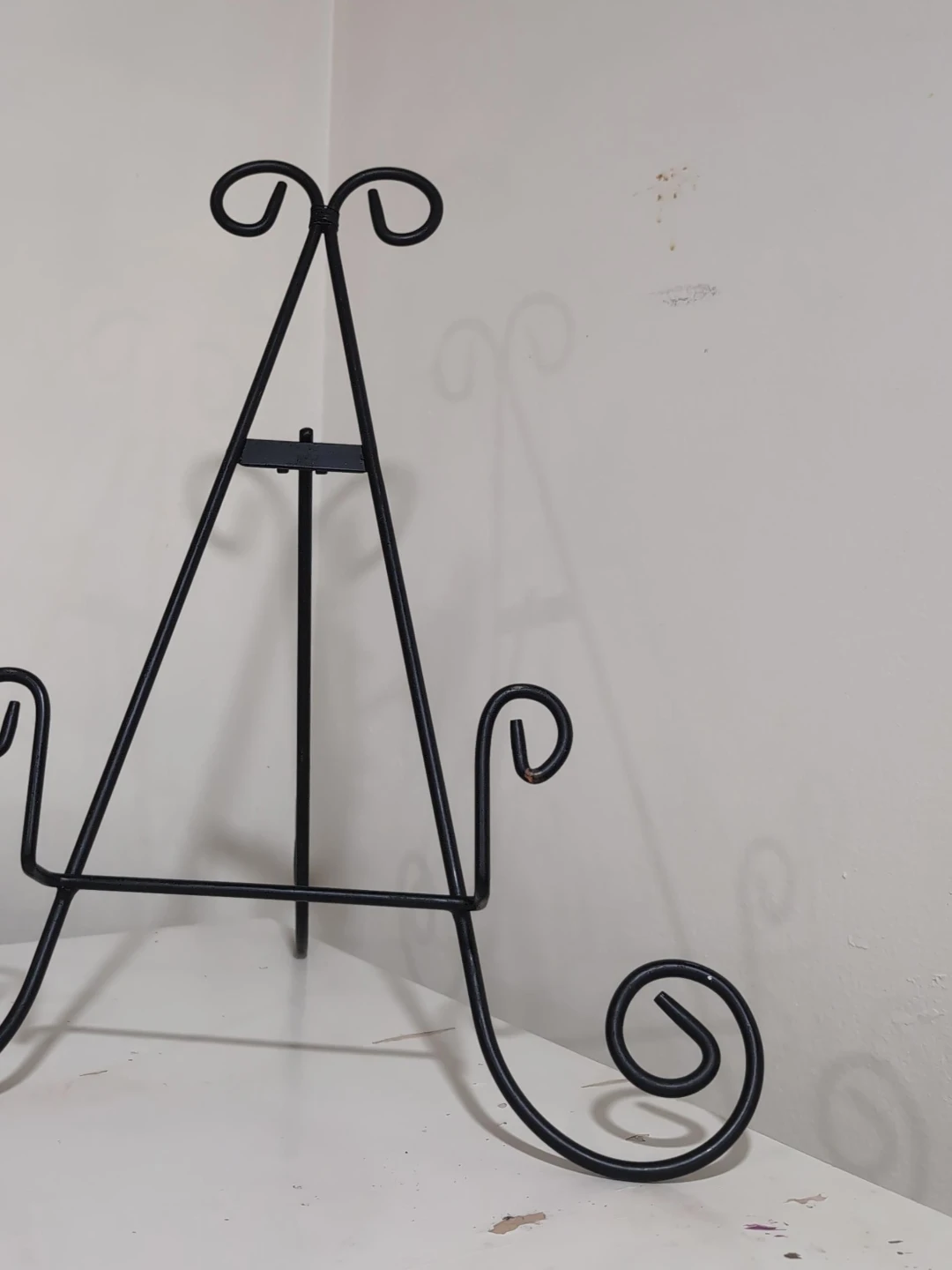 Black Metal Display Easel
