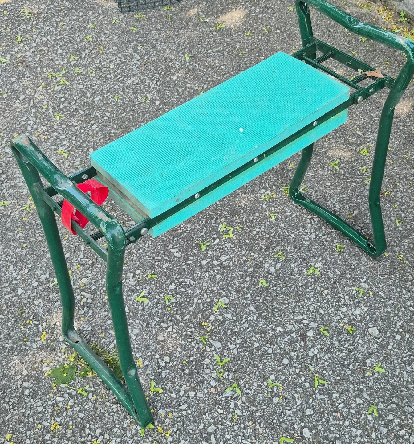 Green Garden Kneeler and Seat