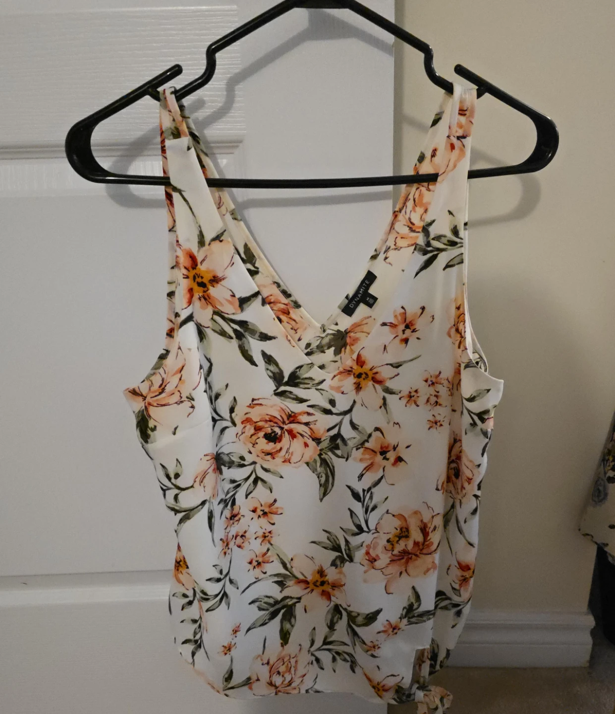Dynamite Floral Tank Top - White Peach Floral