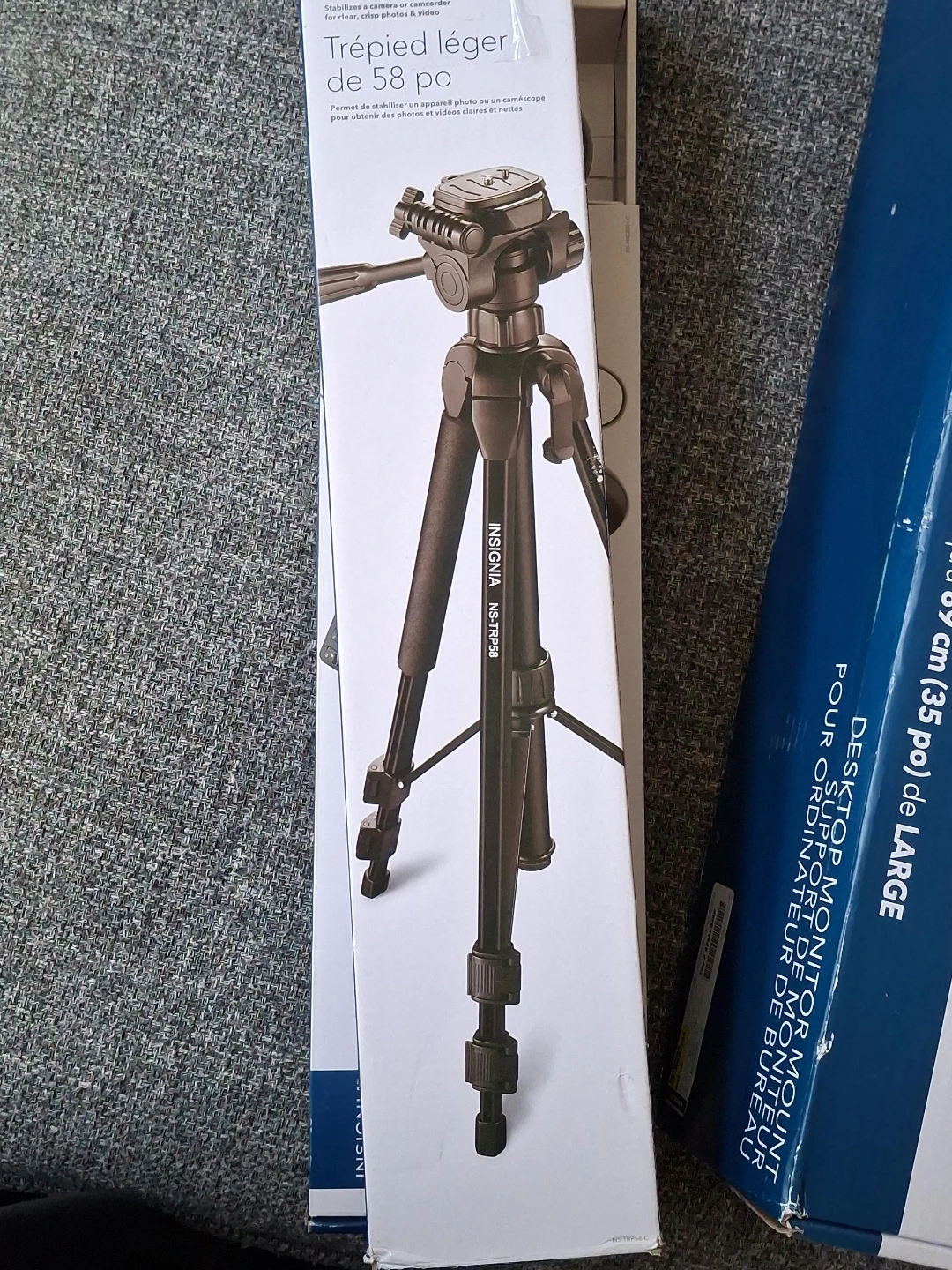 Insignia NS-TRP58 Lightweight Tripod