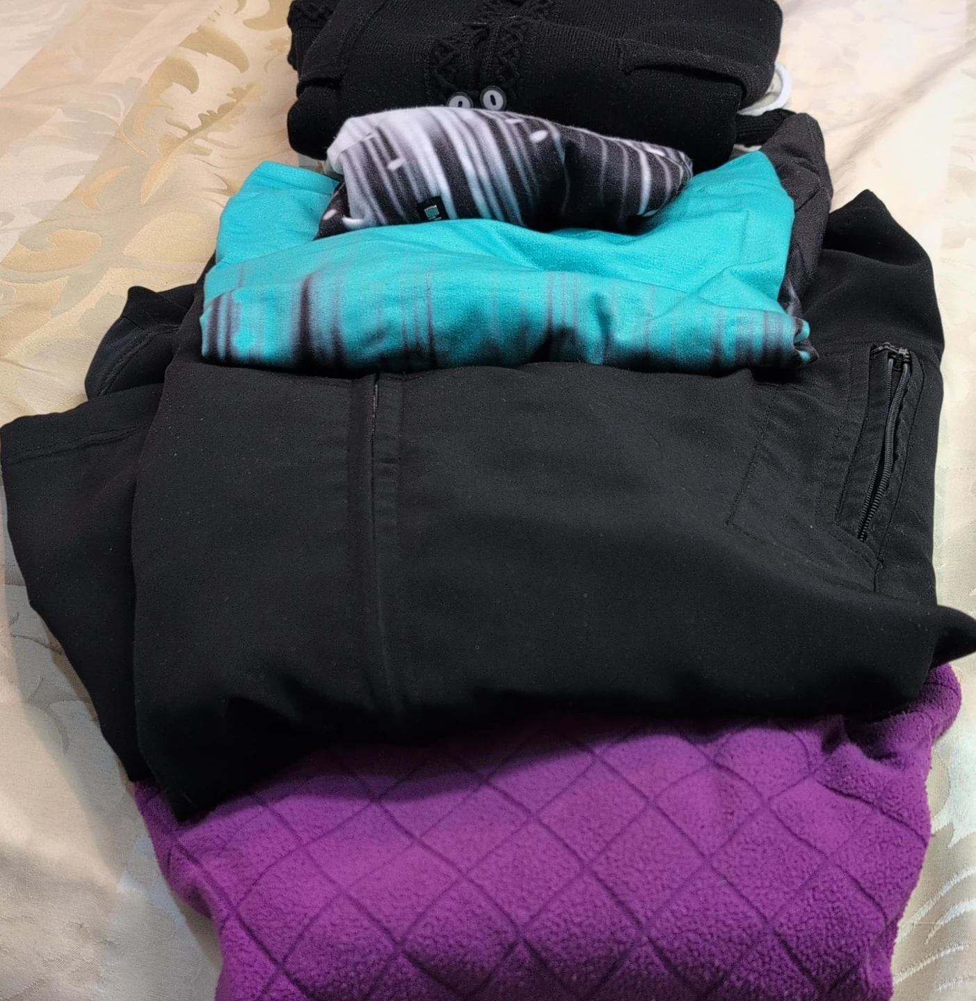 Bundle of Women's Athletic Tops $5 each