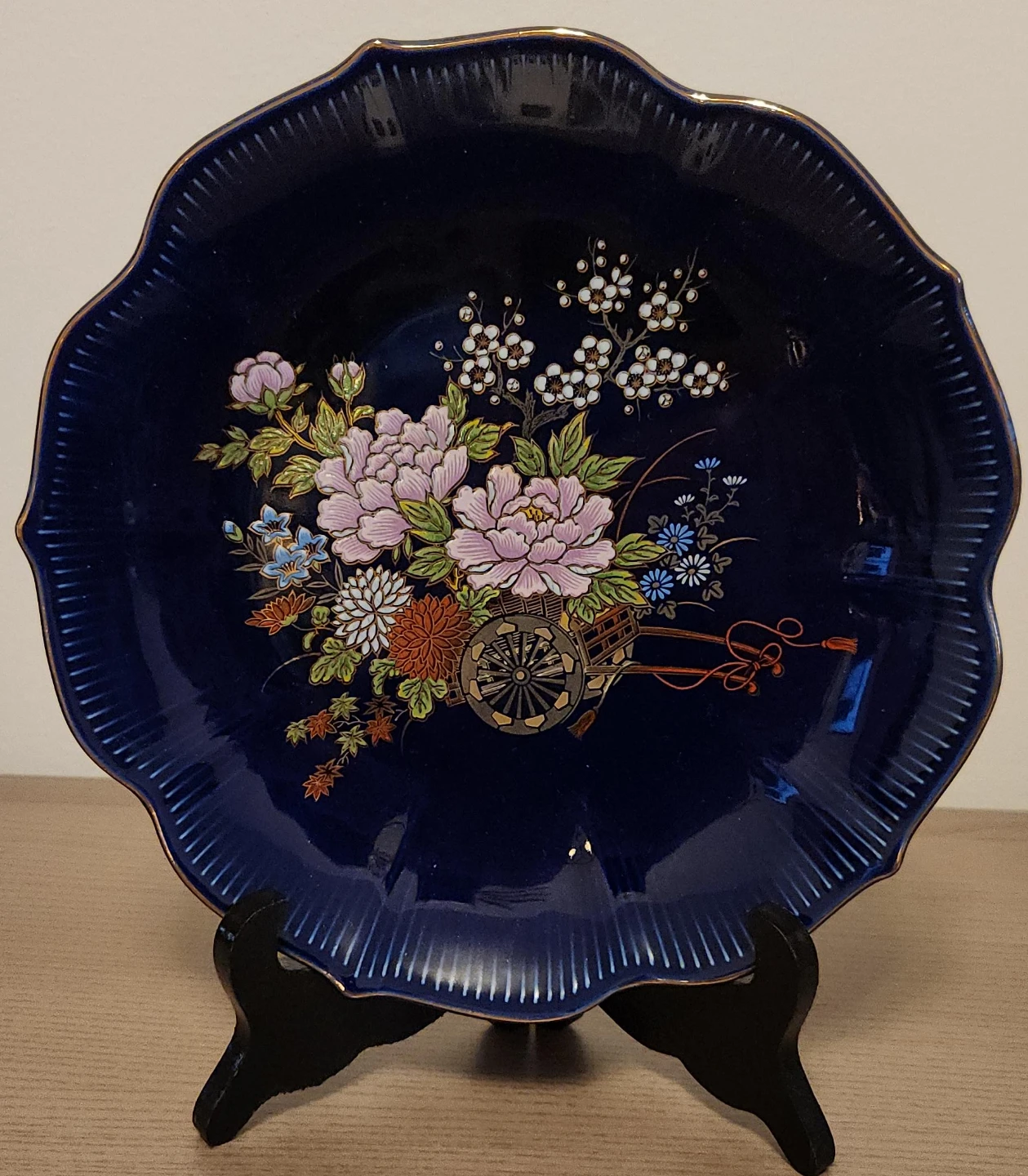 Japanese Decorative Plate - Blue with Floral Cart Design