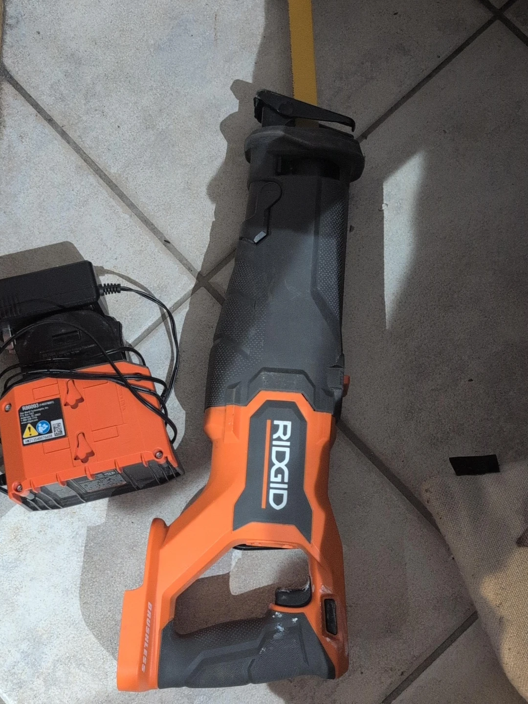 RIDGID 18V Brushless Reciprocating Saw with Battery and Charger