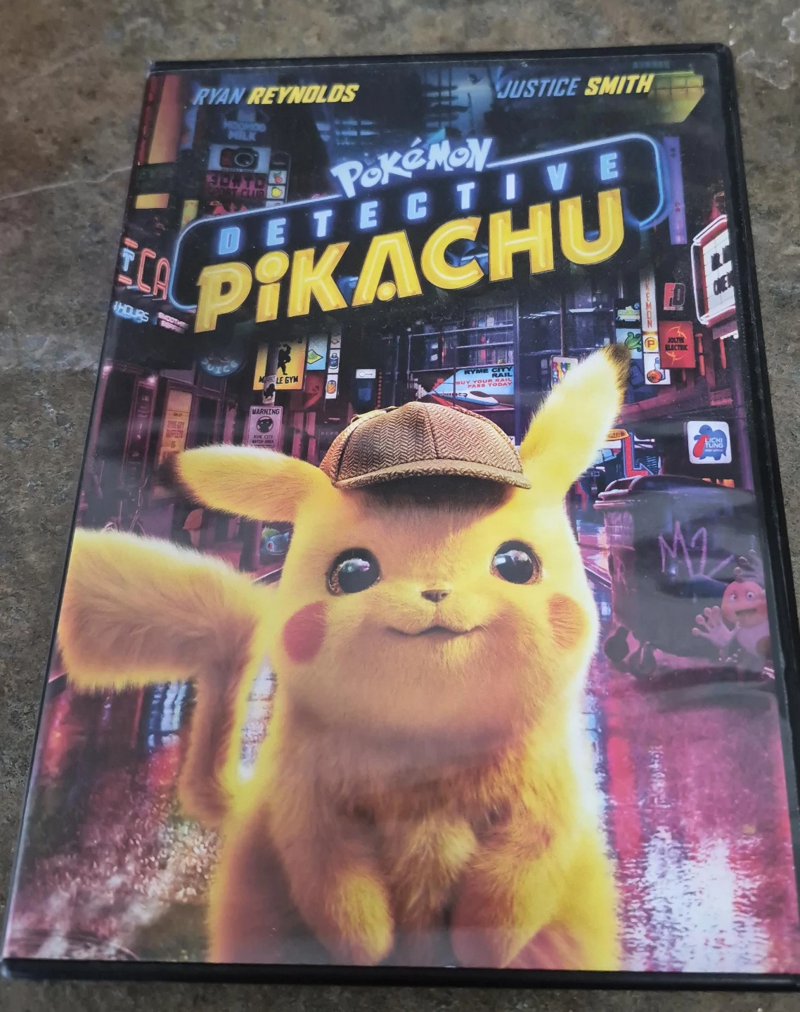 Pokémon Detective Pikachu DVD
