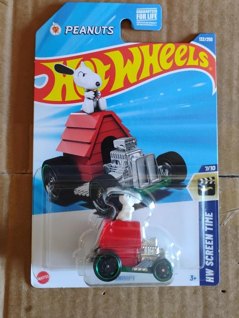 Hot Wheels Peanuts Snoopy HW Screen Time 132/250 Die-Cast Car