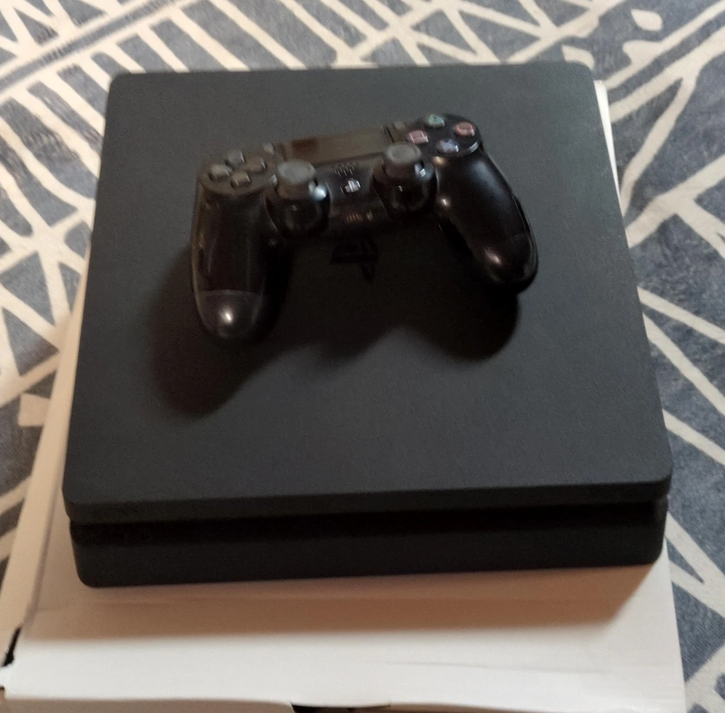 Sony PlayStation 4 Slim Console