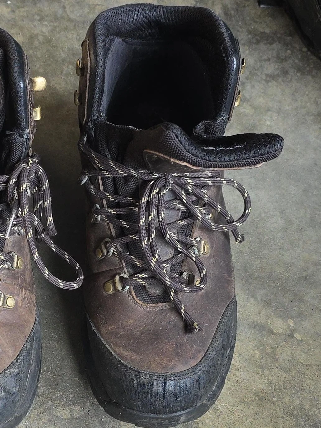 Men's Brown Leather Hiking Boots