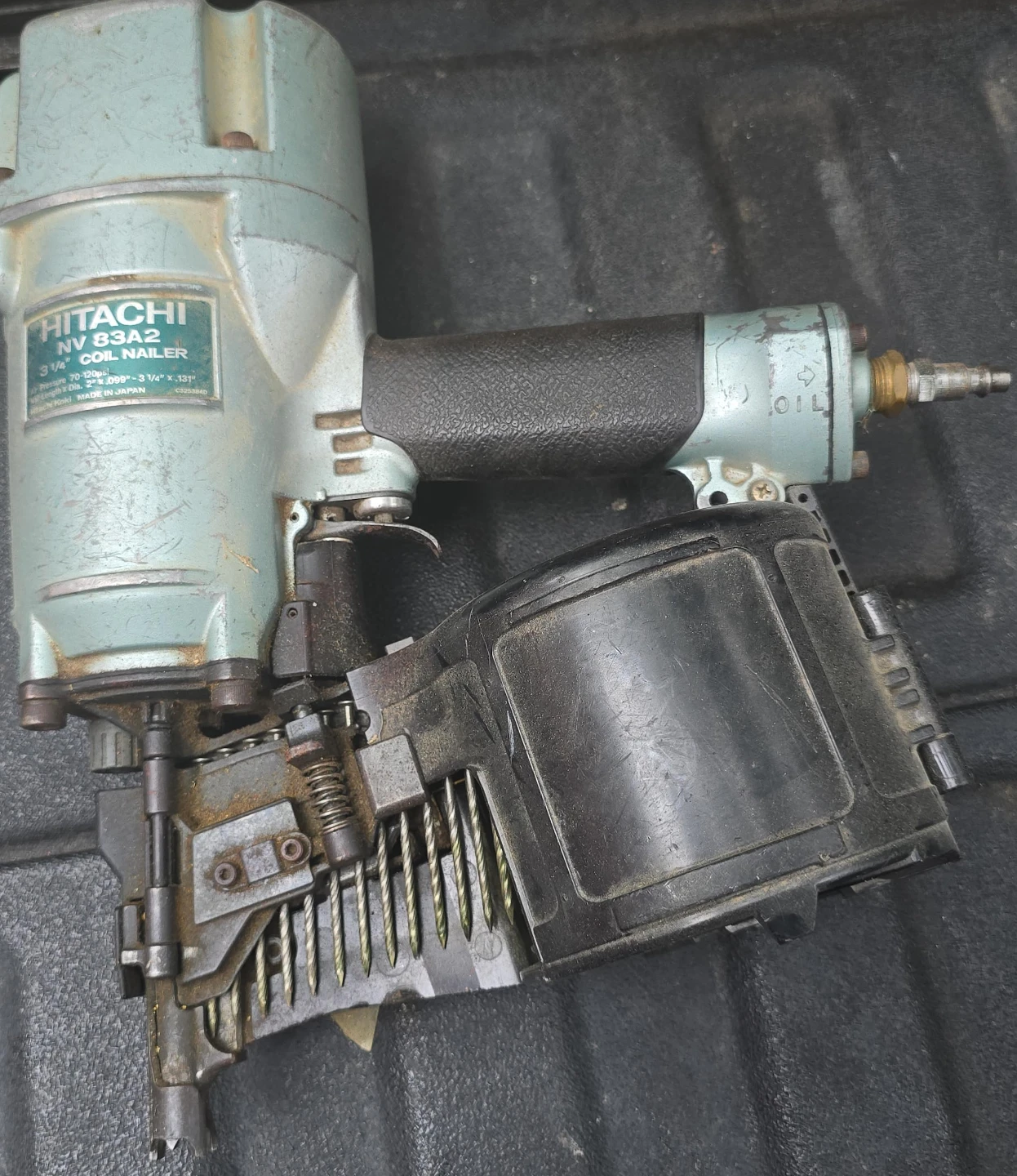 Hitachi NV 83A2 3 1/4" Coil Nailer