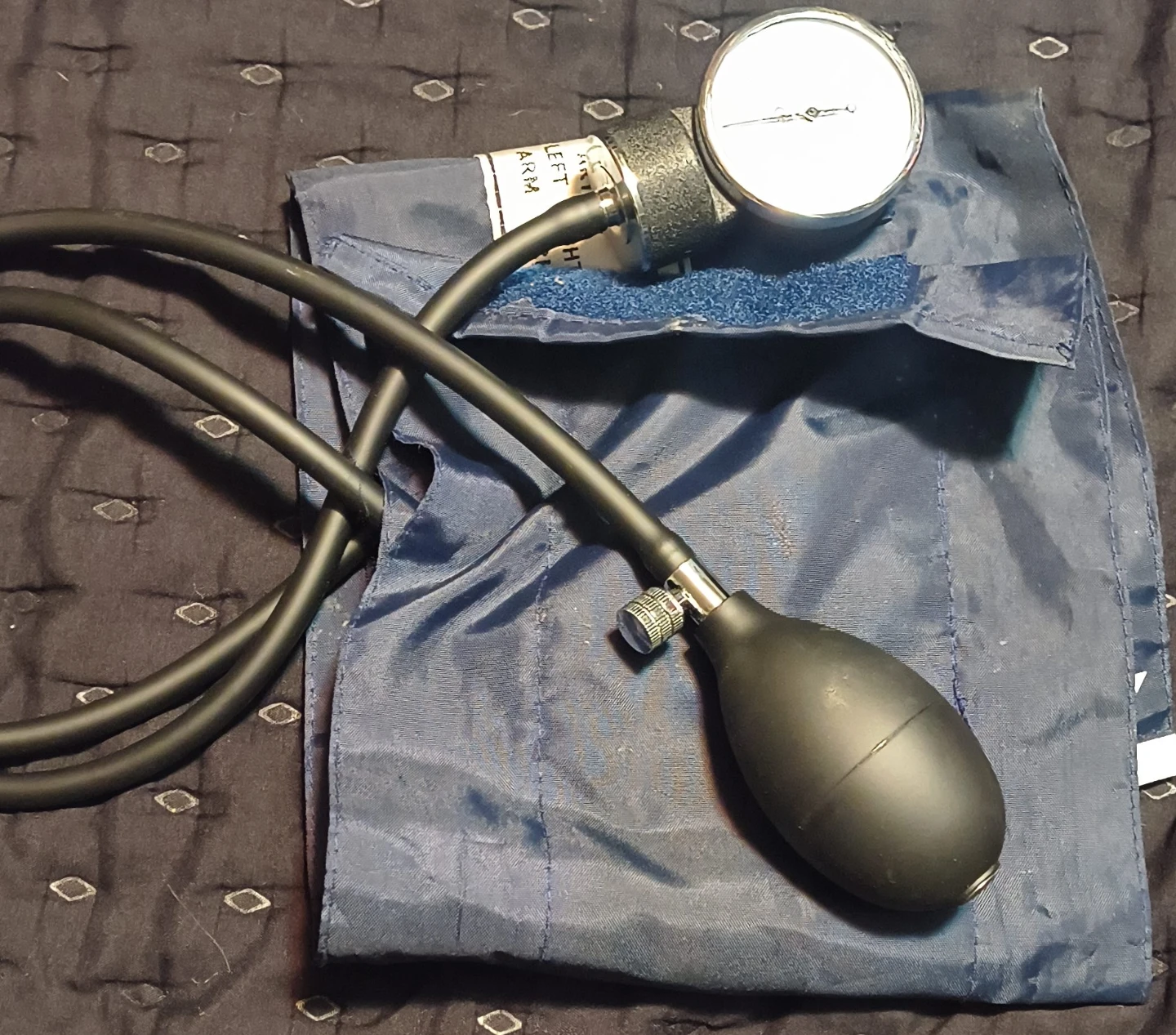 Aneroid Sphygmomanometer Blood Pressure Monitor