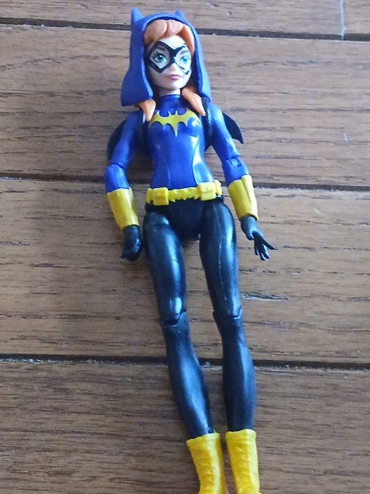 Batgirl Action Figure with Accessories