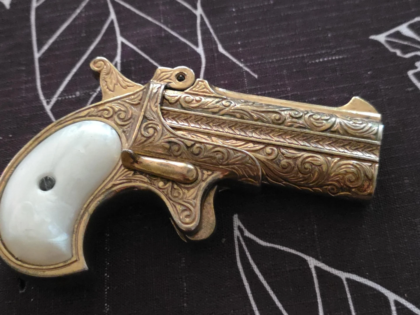 Ornate Brass Derringer Style Lighter
