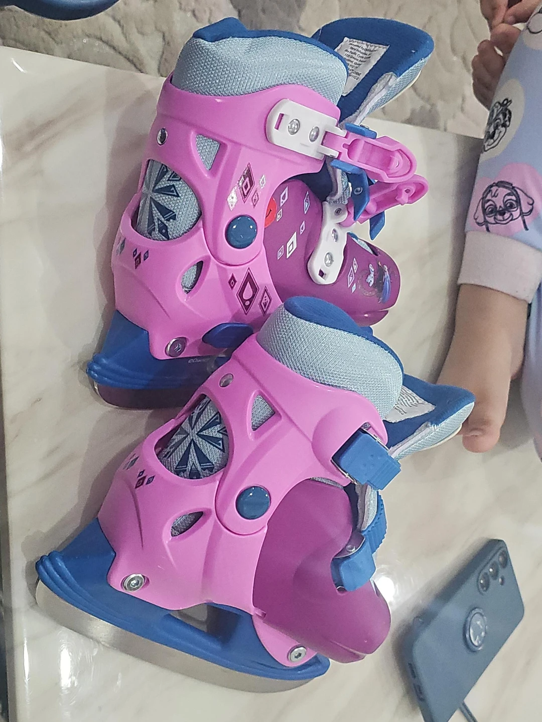 Kids Frozen Adjustable Ice Skates