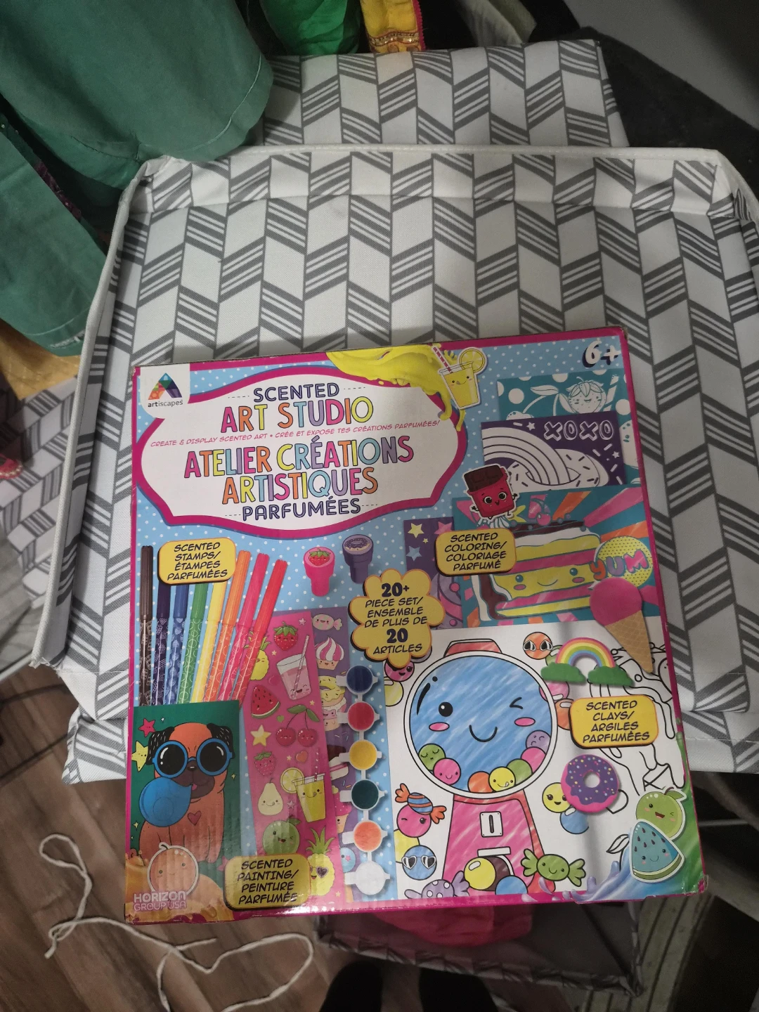 ArtScapes Scented Art Studio - 20+ Piece Set