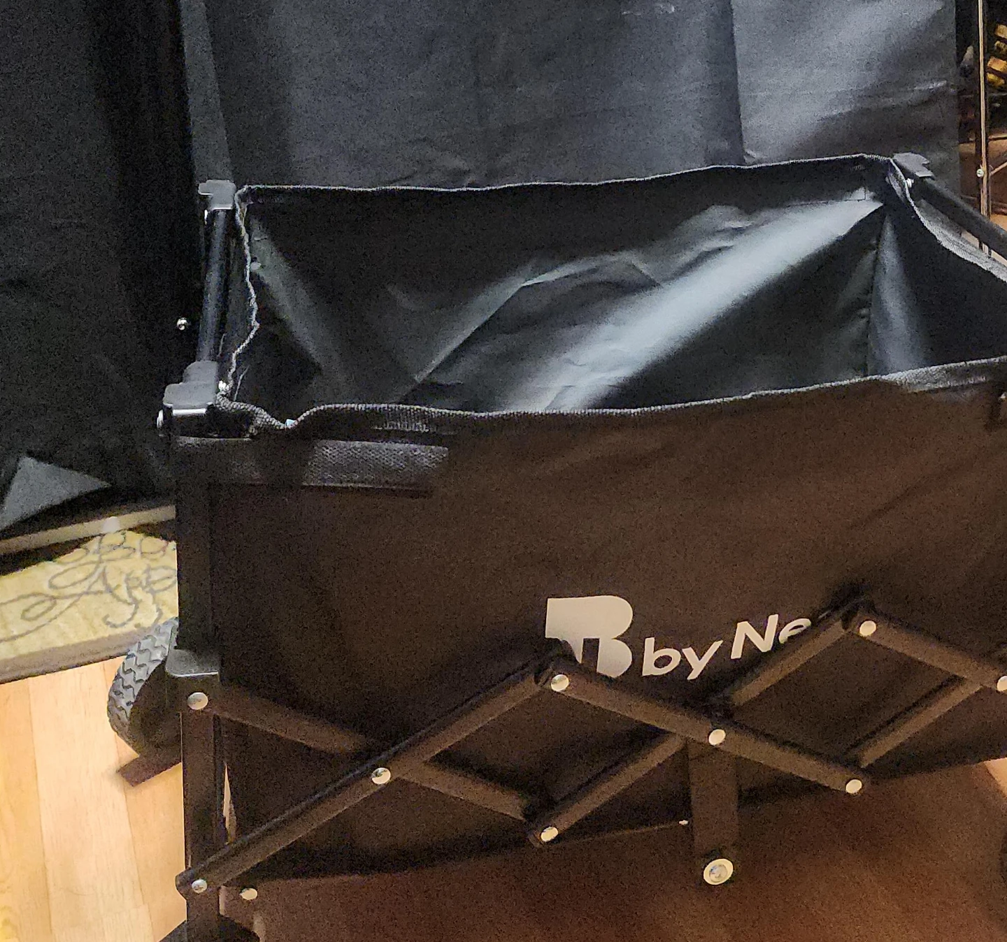 Black Baby Nest Folding Wagon