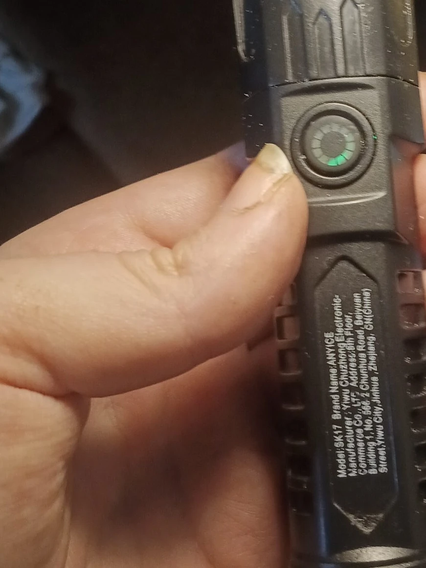 ANYCE SK17 Rechargeable Flashlight