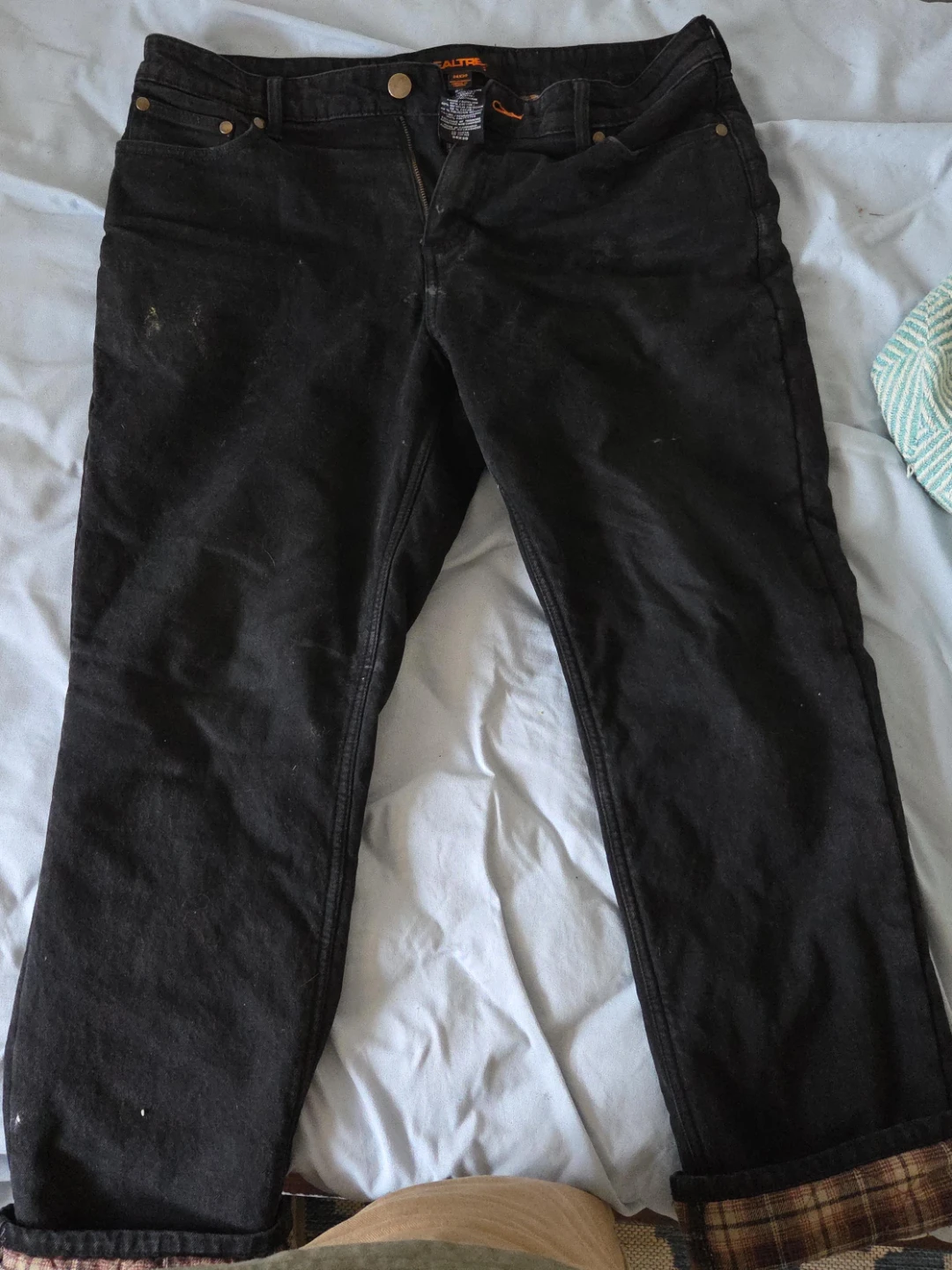 Real Tree Black Insulated Cargo Pants