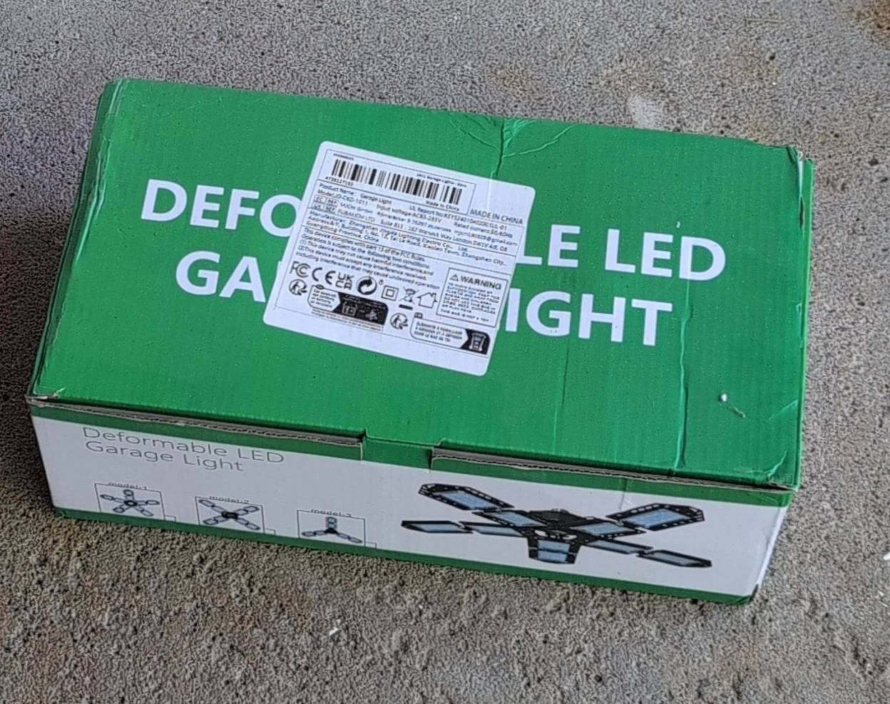 Deformable LED Garage Light