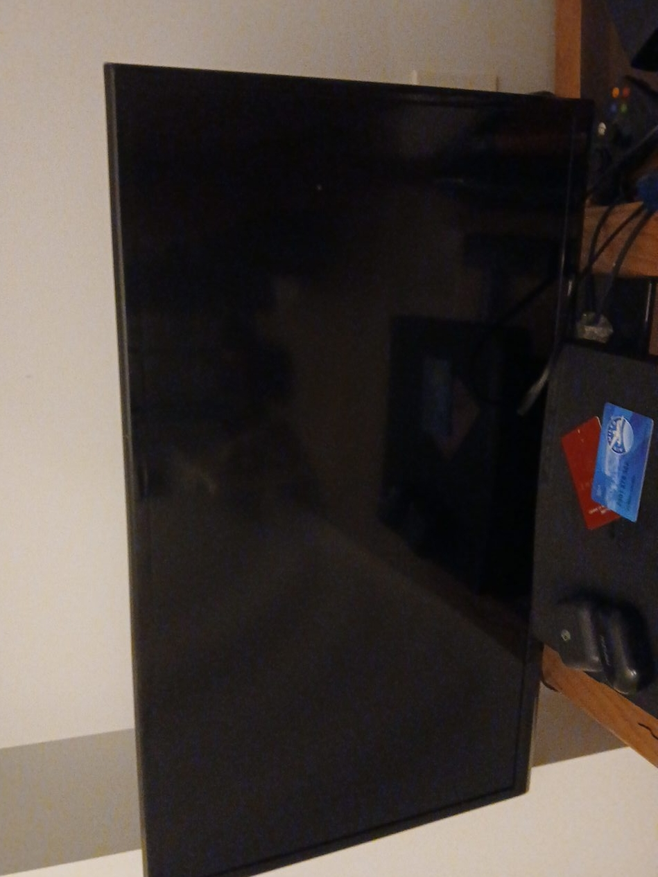 Black Flat Screen tv