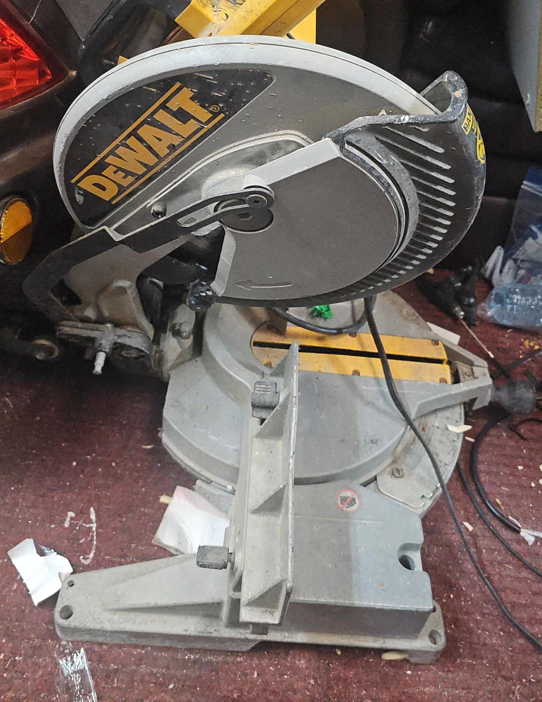 DEWALT Miter Saw