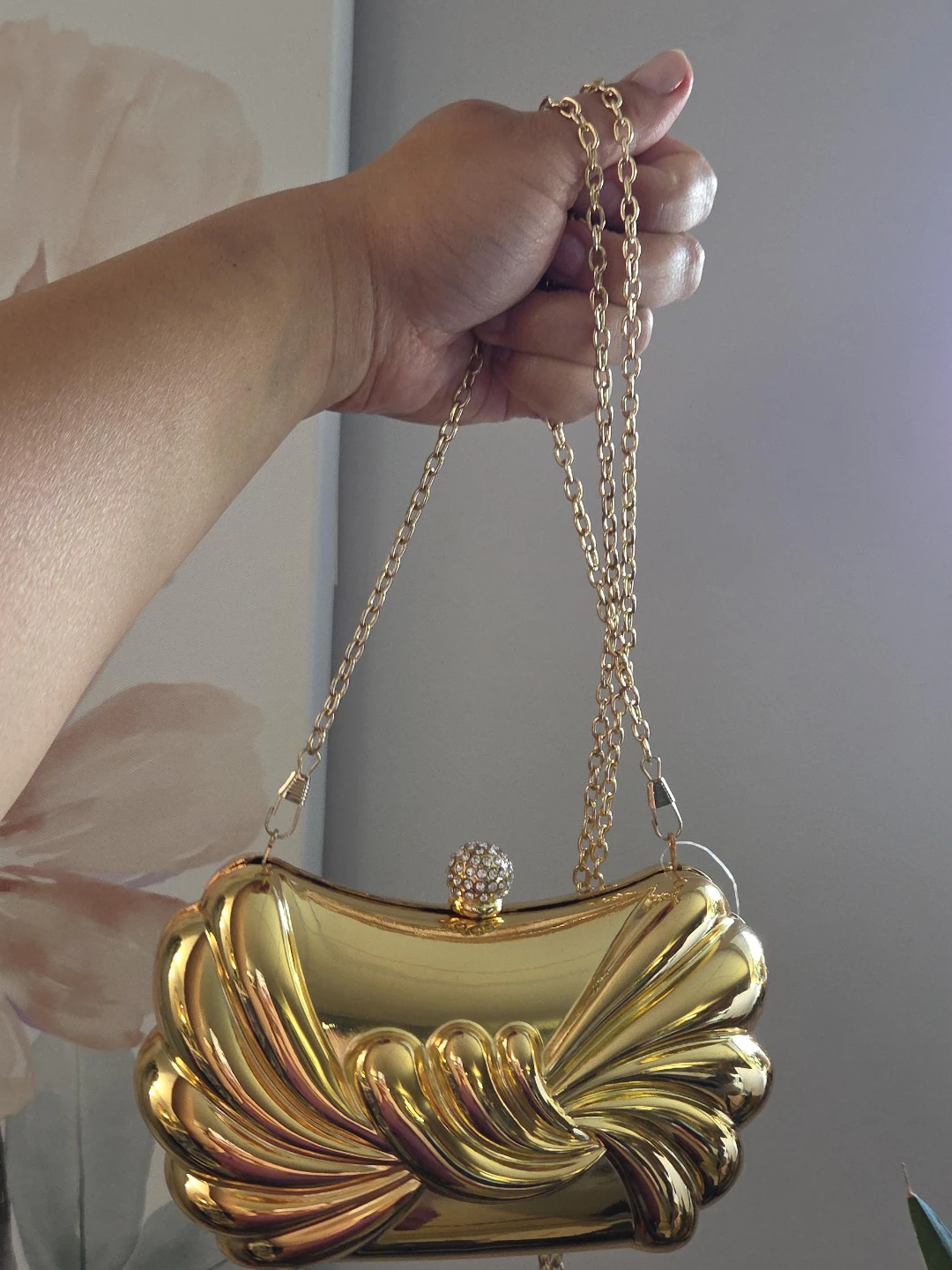 Gold Shell Clutch Purse with Rhinestone Clasp