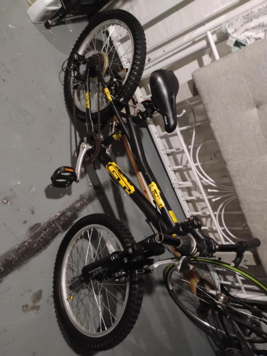 GT Mountain Bike - Black
