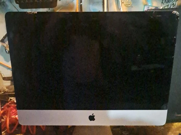 Apple iMac Desktop Computer