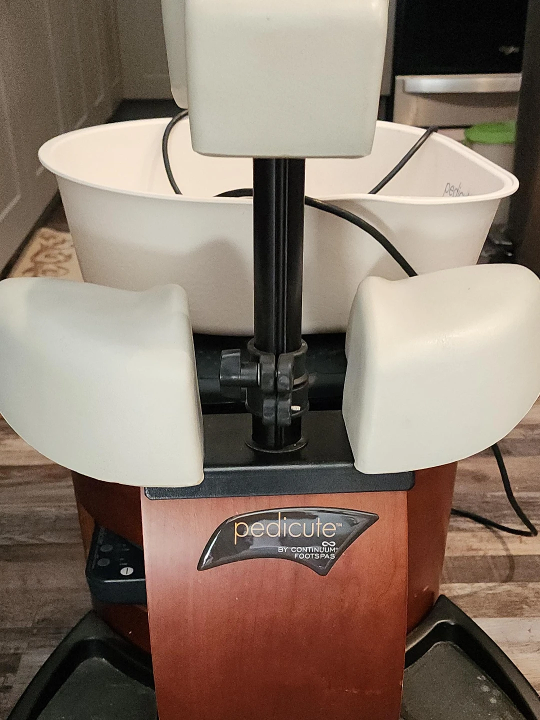 Pedicure Foot Spa by Continuum Footspas