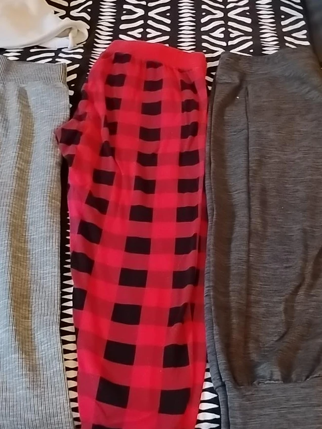 Women's Pajama Pants Lot - Red Plaid & Grey - photo 2