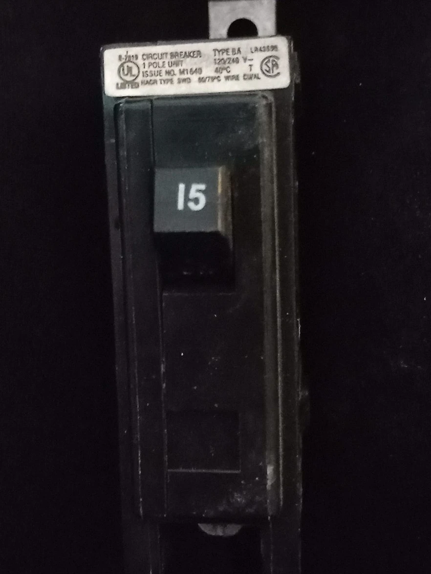 15 Amp Circuit Breaker