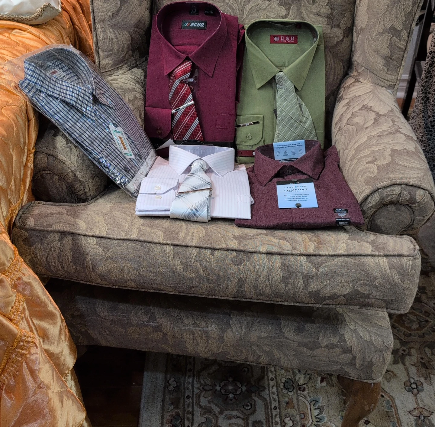 Lot of 5 Men's Dress Shirts and Ties $60 for 5 shirts