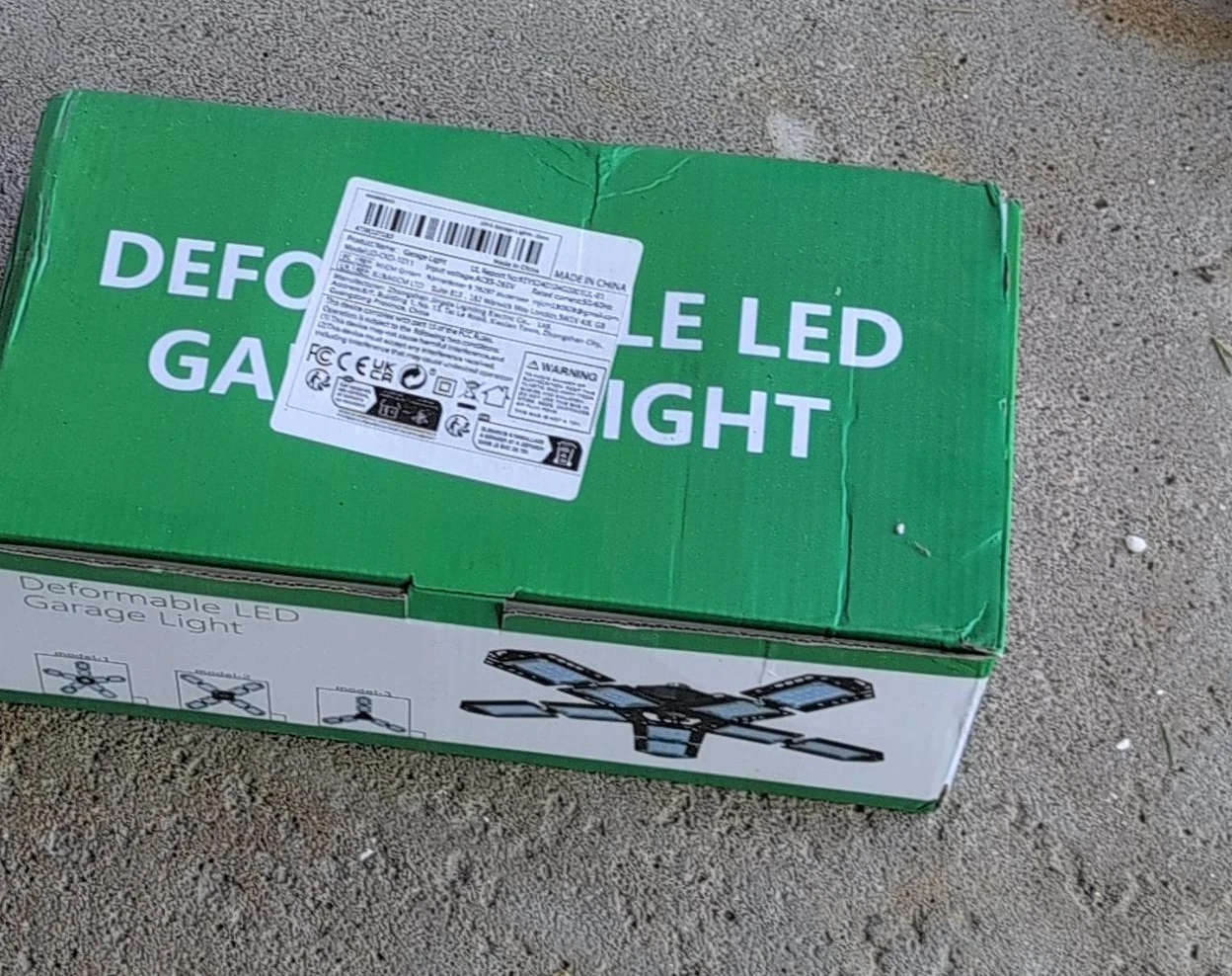 Deformable LED Garage Light