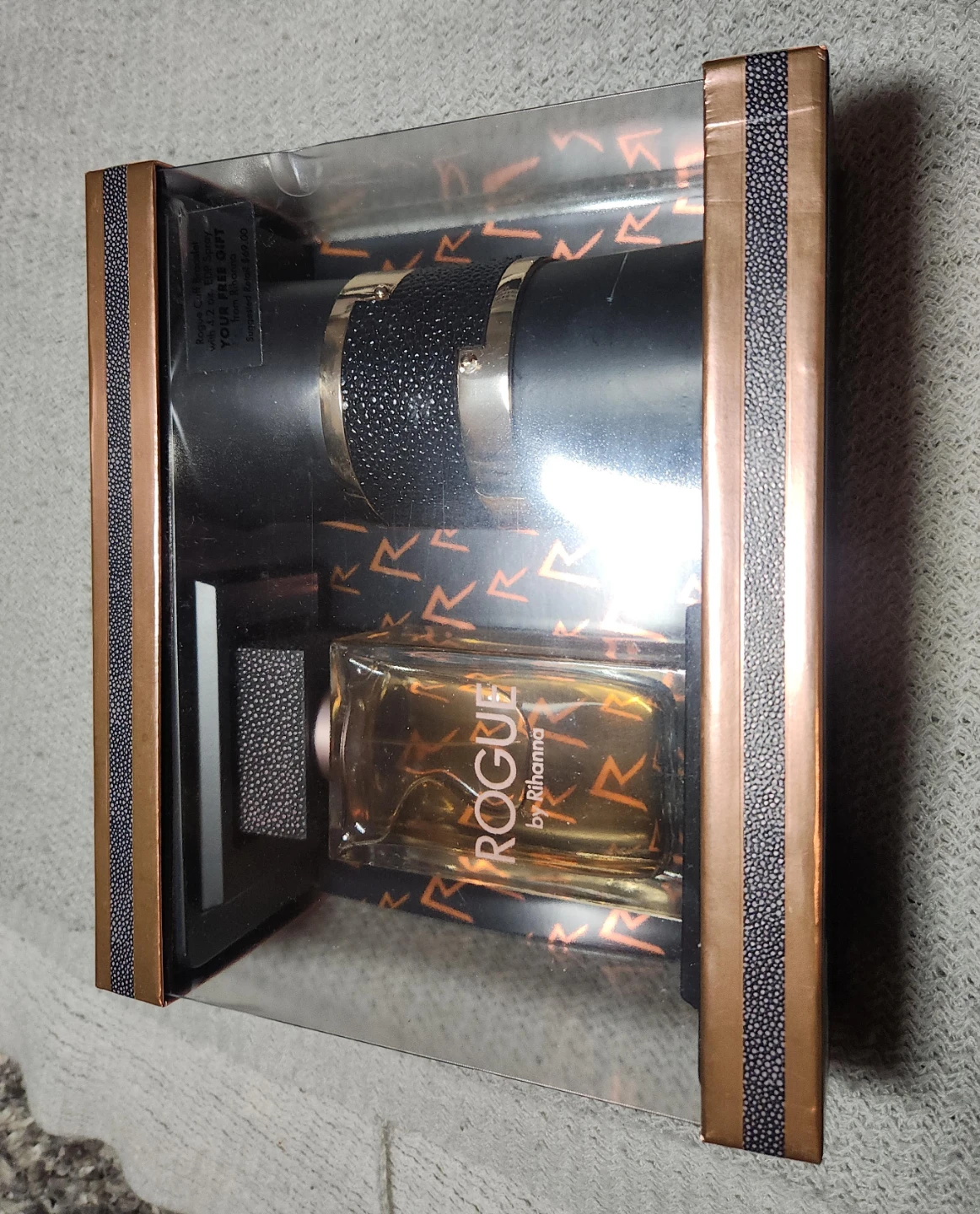 Rogue by Rihanna Eau de Parfum Gift Set with Cuff Bracelet