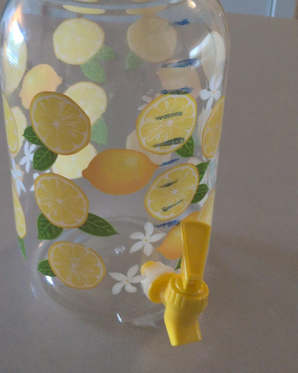 Clear Beverage Dispenser with Lemon Design