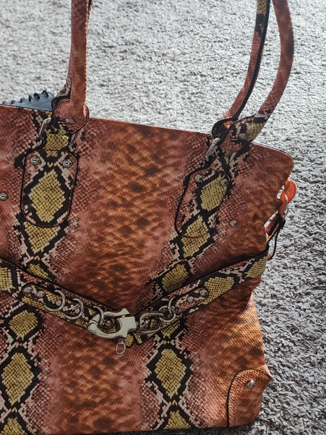 Women's Snakeskin Print Handbag