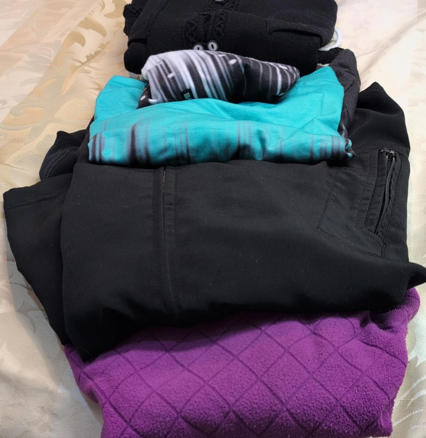 Bundle of 5 women's tops $25