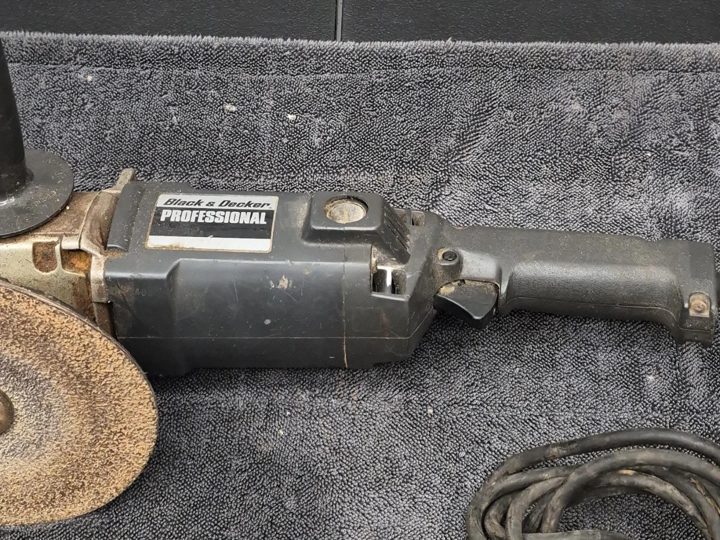 Black & Decker Professional Angle Grinder