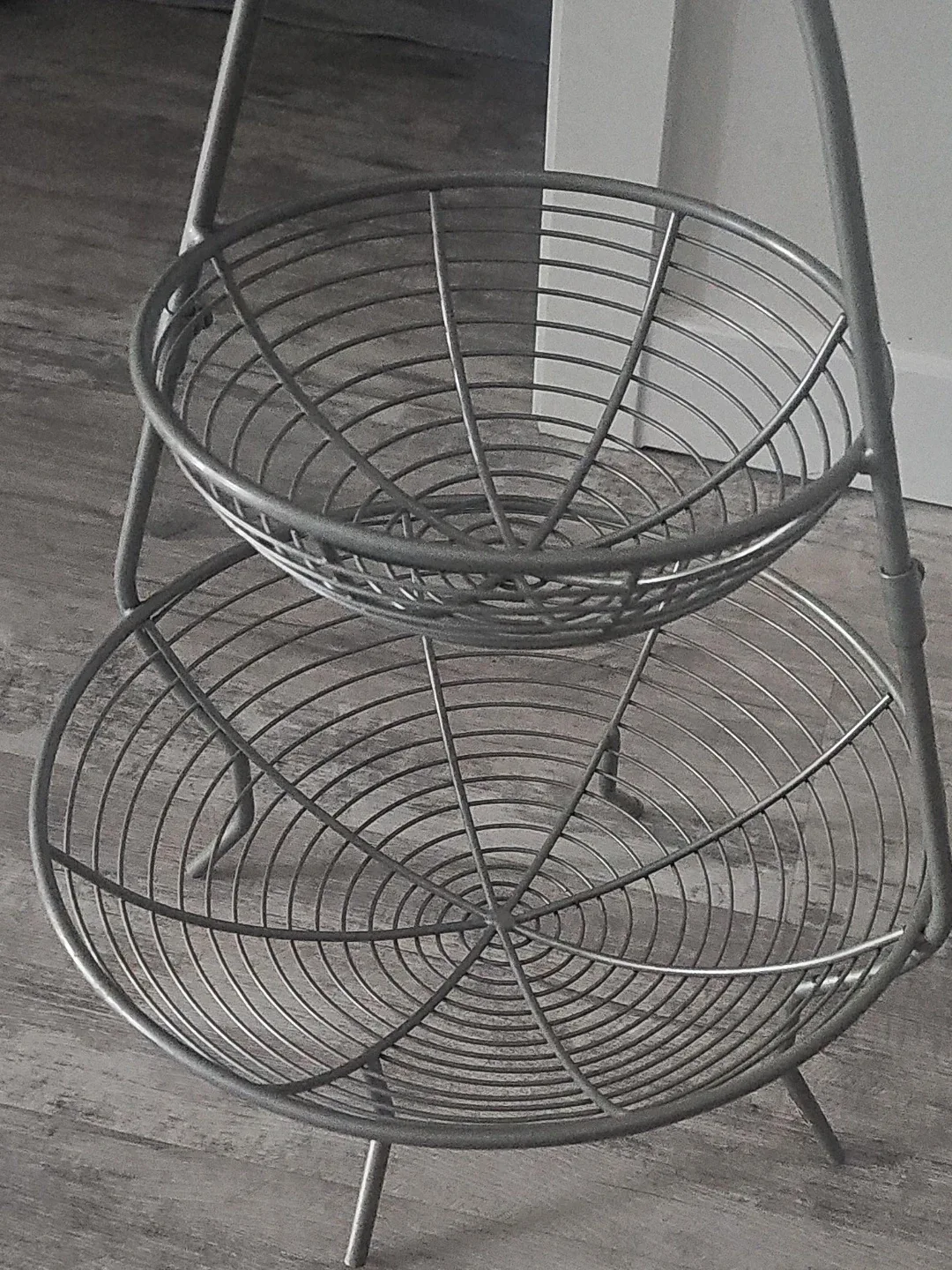 2-Tier Metal Wire Fruit Basket Stand