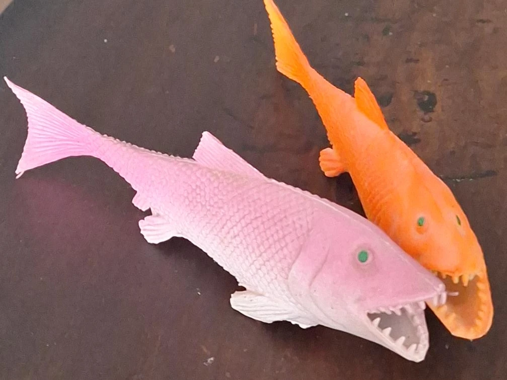 Plastic Fish Toys - Pink and Orange