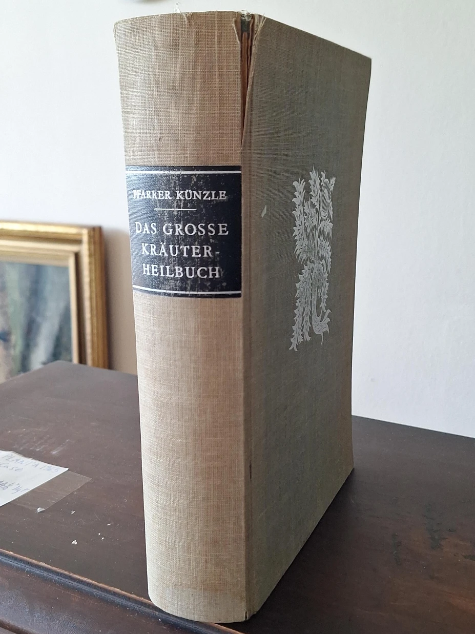 Pfarrer Künzle Das Grosse Kräuter-Heilbuch Book