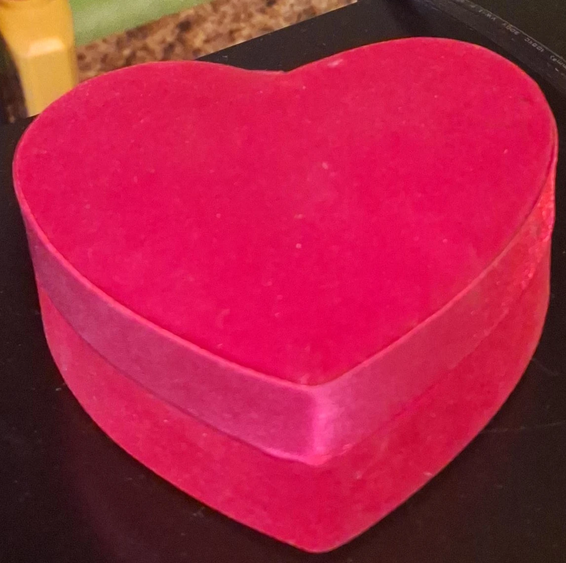 Red Heart Shaped Velvet Gift Box