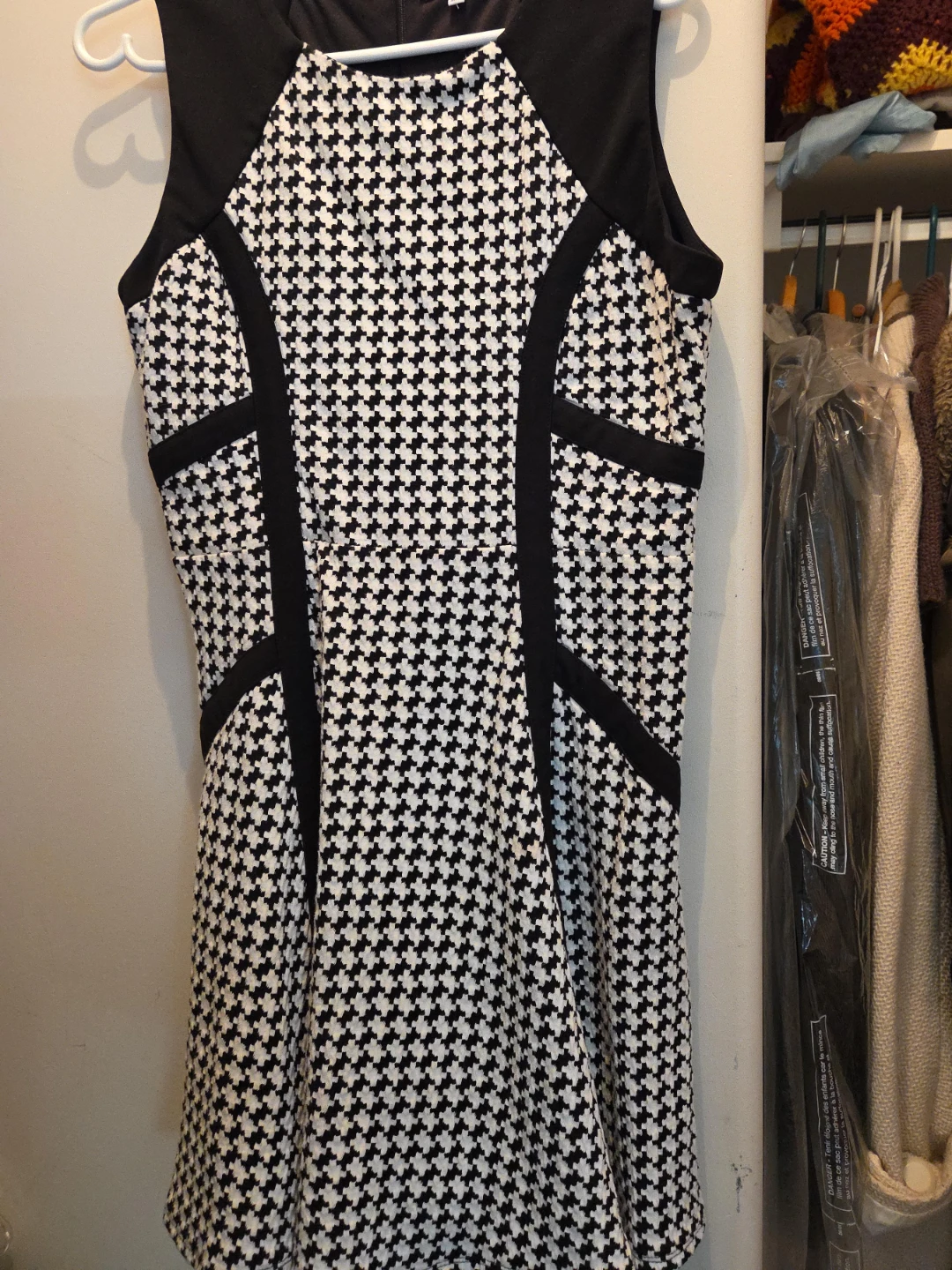 Black and White Houndstooth Pattern Dress