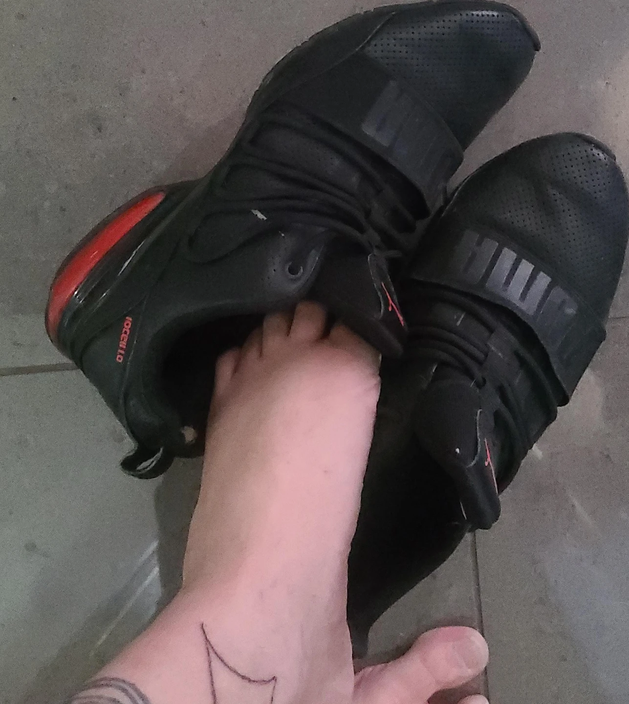Puma Cell Regulate Sneakers