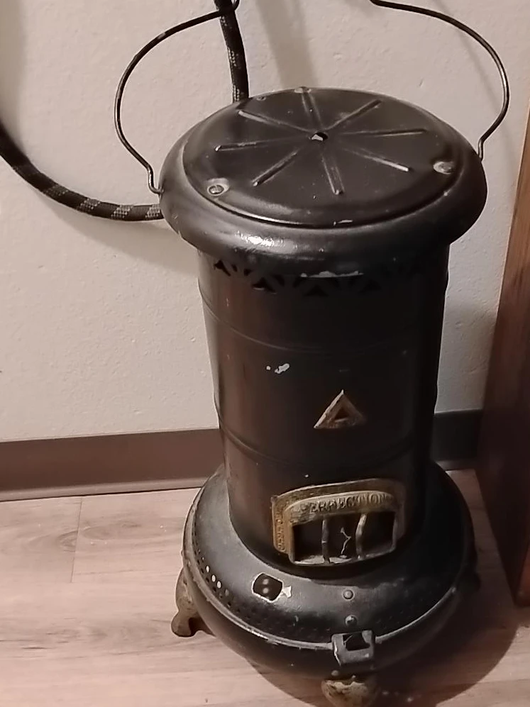 Vintage Perfection kerosene heater