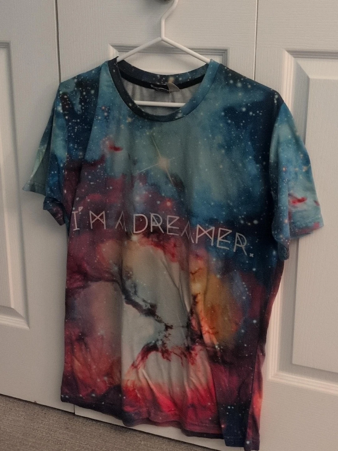 Galaxy Print T-Shirt "I'M A DREAMER"