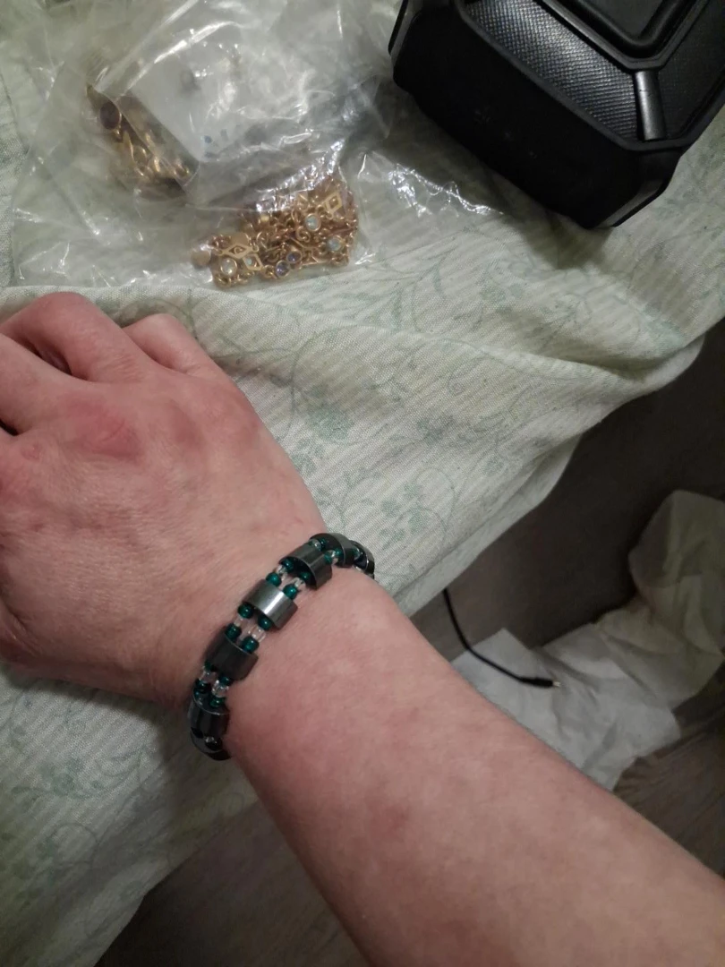 Hematite Bead Bracelet with Green and Clear Accents - photo 4
