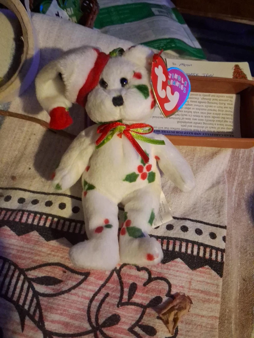 Ty Beanie Babies "Holly" Dog Plush