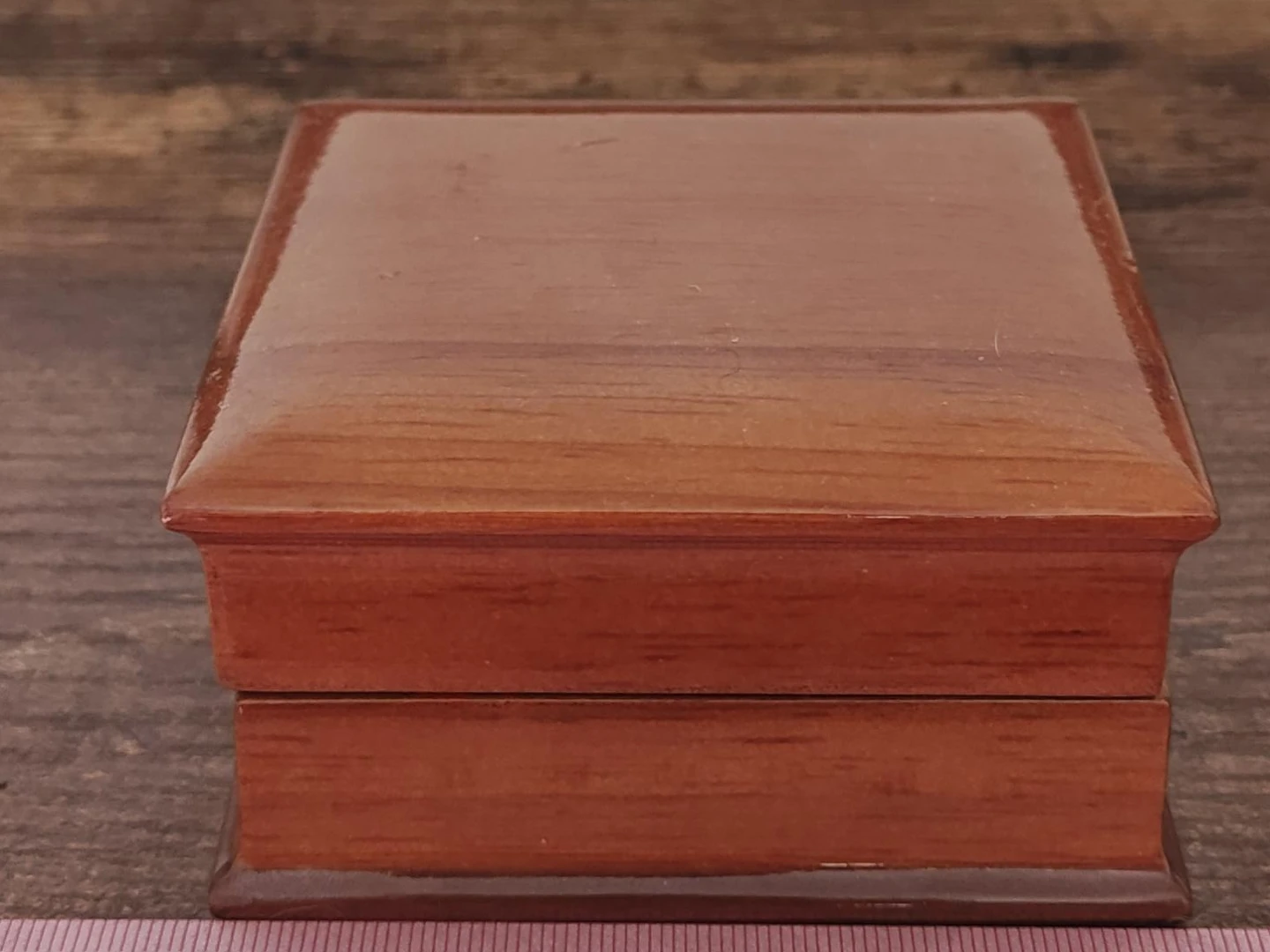 The Diamond Company Jewellery Box